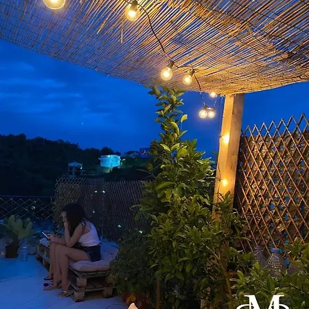 La Maison - Your For 4 Seasons Appartamento Golem (Tirana)