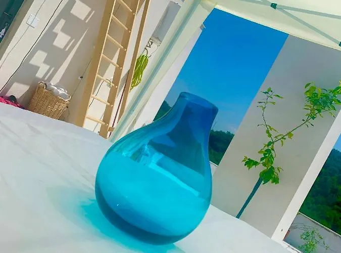 La Maison - Your For 4 Seasons